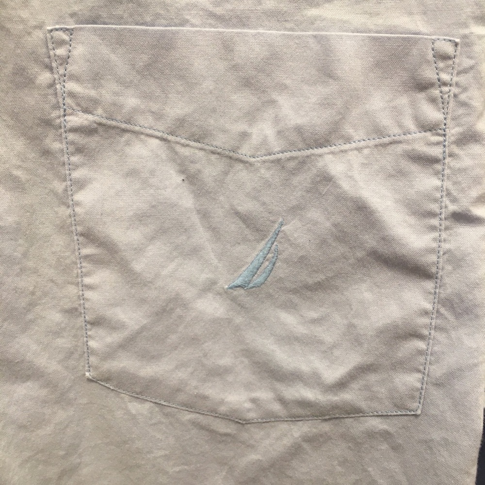 Nautica Men’s light blue button down dress shirt- size XL - Picture 4 of 7